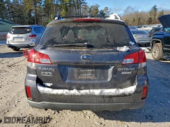 ✅ 2011 Subaru Outback Premium • VIN: 4S4BRBGC3B3379728 • Lot: 96554775. Listed on Copart with 119,963 mi. Free auction sales archive from the USA and detailed vehicle history report at DreamBid. Image 6.