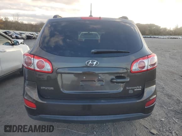 ✅ 2011 Hyundai Santa Fe GLS • VIN: 5XYZGDAB9BG070264 • Lot: 75601524. Listed on Copart with 145,035 mi. Free auction sales archive from the USA and detailed vehicle history report at DreamBid. Image 6.
