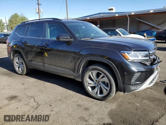 ✅ 2023 Volkswagen Atlas SE • VIN: 1V2HP2CA7PC527104 • Lot: 53663095. Listed on Copart with 45,249 mi. Free auction sales archive from the USA and detailed vehicle history report at DreamBid. Image 4.