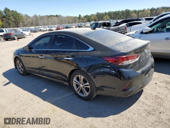 ✅ 2018 Hyundai Sonata Limited • VIN: 5NPE34AF2JH599575 • Лот: 44654833. Опубликован ранее на Copart с пробегом 122 459 миль. Бесплатный доступ к архиву аукционных продаж из США и подробный отчёт об истории автомобиля на DreamBid. Изображение 2.
