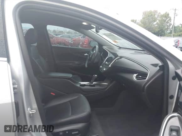 2018 Chevrolet Malibu LT с VIN 1G1ZD5ST6JF111336, выставлен на аукционе IAAI как лот 43281634 с пробегом 149 783 миль миль и . История ставок и продаж доступна на DreamBid. Изображение 5.