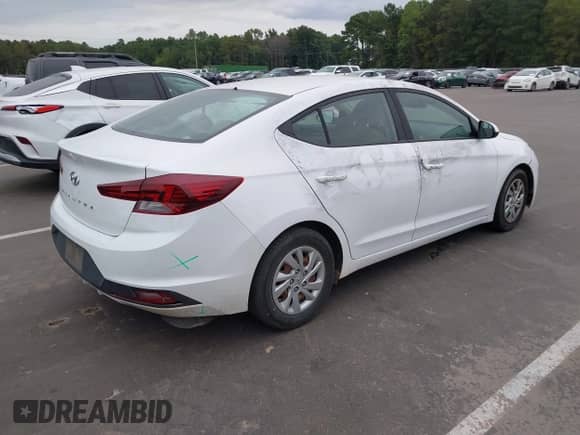 2019 Hyundai Elantra SE с VIN 5NPD74LF4KH472986, выставлен на аукционе IAAI как лот 43225595 с пробегом 151 755 миль миль и . История ставок и продаж доступна на DreamBid. Изображение 4.