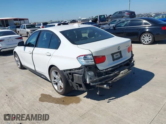 ✅ 2015 BMW 3 Series 328i • VIN: WBA3A5G59FNS90756 • Лот: 43405823. Опубликован ранее на IAAI с пробегом 162 628 миль. Бесплатный доступ к архиву аукционных продаж из США и подробный отчёт об истории автомобиля на DreamBid. Изображение 3.