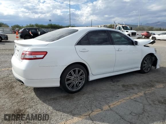 ✅ 2010 Toyota Camry XLE • VIN: 4T1BK3EK3AU605151 • Лот: 82404625. Опубликован ранее на Copart с пробегом 110 243 миль. Бесплатный доступ к архиву аукционных продаж из США и подробный отчёт об истории автомобиля на DreamBid. Изображение 3.
