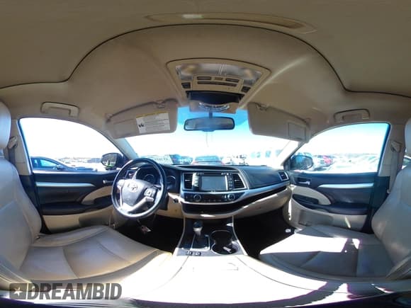 ✅ 2015 Toyota Highlander XLE • VIN: 5TDKKRFH9FS097144 • Лот: 43702148. Опубликован ранее на IAAI с пробегом 296 361 миль. Бесплатный доступ к архиву аукционных продаж из США и подробный отчёт об истории автомобиля на DreamBid. Изображение 19.