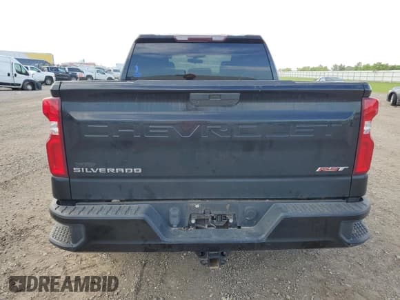✅ 2019 Chevrolet Silverado 1500 RST • VIN: 1GCUYEEDXKZ141613 • Lot: 69301784. Wystawiony na Copart z przebiegiem Nie podano. Bezpłatny archiwum sprzedaży aukcyjnych z USA i szczegółowy raport historii pojazdu na DreamBid. Zdjęcie 6.
