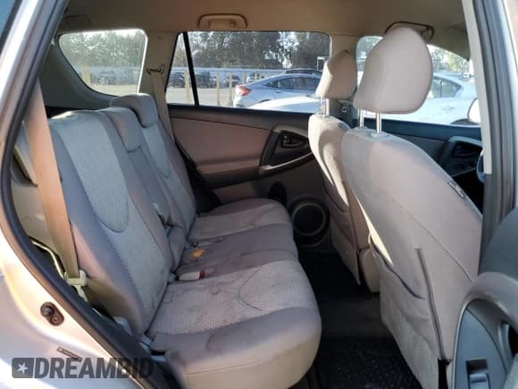 ✅ 2007 Toyota RAV4 • VIN: JTMZD33V275053221 • Lot: 91642995. Wystawiony na Copart z przebiegiem Nie podano. Bezpłatny archiwum sprzedaży aukcyjnych z USA i szczegółowy raport historii pojazdu na DreamBid. Zdjęcie 11.