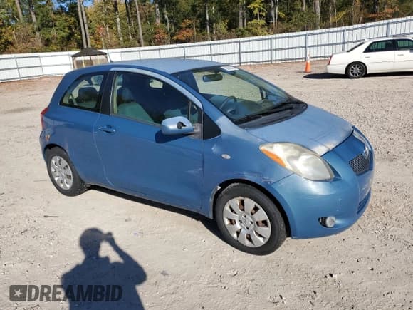 ✅ 2008 Toyota Yaris • VIN: JTDJT923885208293 • Лот: 82278715. Опубликован ранее на Copart с пробегом 153 692 миль. Бесплатный доступ к архиву аукционных продаж из США и подробный отчёт об истории автомобиля на DreamBid. Изображение 4.