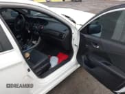 ✅ 2017 Honda Accord Sport SE • VIN: 1HGCR2F1XHA286879 • Lot: 42271477. Wystawiony na IAAI z przebiegiem 57 102 mil. Bezpłatny archiwum sprzedaży aukcyjnych z USA i szczegółowy raport historii pojazdu na DreamBid. Zdjęcie 5.