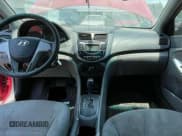 ✅ 2013 Hyundai Accent GLS • VIN: KMHCT4AEXDU356150 • Lot: 79782444. Wystawiony na Copart z przebiegiem 144 114 mil. Bezpłatny archiwum sprzedaży aukcyjnych z USA i szczegółowy raport historii pojazdu na DreamBid. Zdjęcie 9.