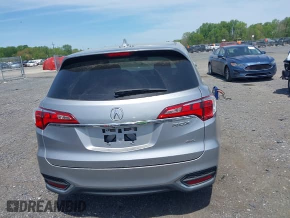 ✅ 2017 Acura RDX • VIN: 5J8TB4H32HL038127 • Lot: 42134666. Listed on IAAI with 116,264 mi. Free auction sales archive from the USA and detailed vehicle history report at DreamBid. Image 16.