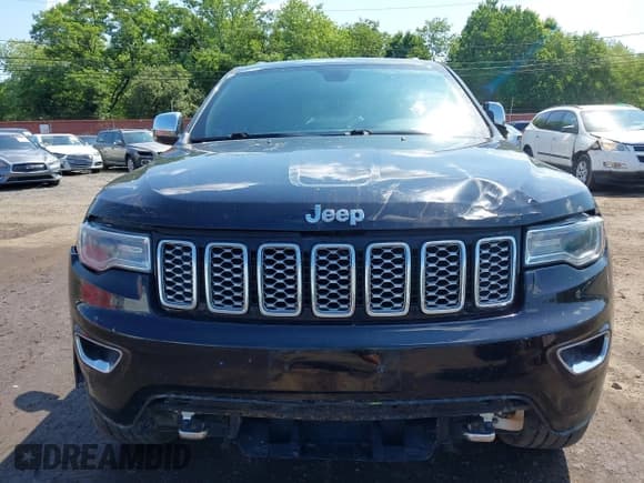 ✅ 2018 Jeep Grand Cherokee High Altitude • VIN: 1C4RJFCG5JC437475 • Lot: 42545394. Wystawiony na IAAI z przebiegiem 98 952 mil. Bezpłatny archiwum sprzedaży aukcyjnych z USA i szczegółowy raport historii pojazdu na DreamBid. Zdjęcie 12.