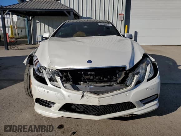 ✅ 2013 Mercedes-Benz E 350 • VIN: WDDKJ8JB9DF185078 • Лот: 86831455. Опубликован ранее на Copart с пробегом 131 627 миль. Бесплатный доступ к архиву аукционных продаж из США и подробный отчёт об истории автомобиля на DreamBid. Изображение 5.