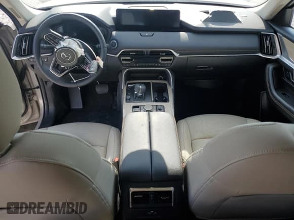 ✅ 2025 Mazda CX-90 Preferred Package • VIN: JM3KKBHA9S1234718 • Lot: 70888345. Wystawiony na Copart z przebiegiem Nie podano. Bezpłatny archiwum sprzedaży aukcyjnych z USA i szczegółowy raport historii pojazdu na DreamBid. Zdjęcie 8.