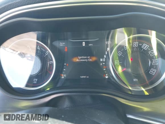 ✅ 2018 Dodge Challenger SXT Plus • VIN: 2C3CDZAG5JH123876 • Lot: 43400002. Wystawiony na IAAI z przebiegiem 168 947 mil. Bezpłatny archiwum sprzedaży aukcyjnych z USA i szczegółowy raport historii pojazdu na DreamBid. Zdjęcie 7.