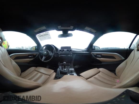 ✅ 2015 BMW M4 • VIN: WBS3U9C5XFJ968082 • Lot: 41513593. Listed on IAAI with 57,715 mi. Free auction sales archive from the USA and detailed vehicle history report at DreamBid. Image 18.