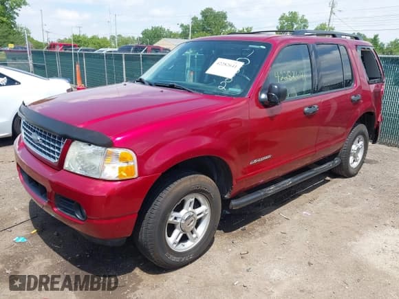 ✅ 2004 Ford Explorer XLT • VIN: 1FMZU73W54UB70532 • Lot: 42282641. Wystawiony na IAAI z przebiegiem 92 492 mil. Bezpłatny archiwum sprzedaży aukcyjnych z USA i szczegółowy raport historii pojazdu na DreamBid. Zdjęcie 2.