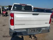 ✅ 2019 Chevrolet Silverado 1500 LT • VIN: 3GCPWCED9KG154408 • Lot: 43133933. Listed on IAAI with 153,430 mi. Free auction sales archive from the USA and detailed vehicle history report at DreamBid. Image 16.