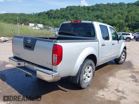 ✅ 2012 Nissan Frontier SV • VIN: 1N6AD0EV2CC406603 • Lot: 42638315. Wystawiony na IAAI z przebiegiem 144 481 mil. Bezpłatny archiwum sprzedaży aukcyjnych z USA i szczegółowy raport historii pojazdu na DreamBid. Zdjęcie 4.
