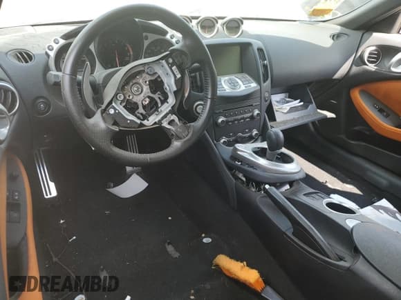 ✅ 2013 Nissan 370Z • VIN: JN1AZ4EH1DM880904 • Лот: 55595015. Опубликован ранее на Copart с пробегом Не указан. Бесплатный доступ к архиву аукционных продаж из США и подробный отчёт об истории автомобиля на DreamBid. Изображение 8.