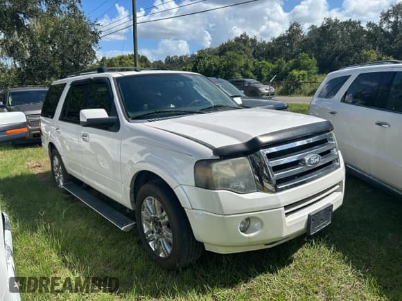 ✅ 2011 Ford Expedition Limited • VIN: 1FMJU1K51BEF04064 • Лот: 86322235. Опубликован ранее на Copart с пробегом 204 501 миль. Бесплатный доступ к архиву аукционных продаж из США и подробный отчёт об истории автомобиля на DreamBid. Изображение 1.