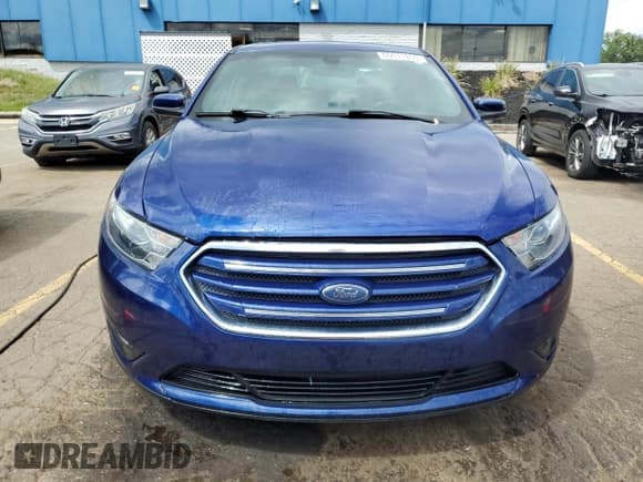 ✅ 2014 Ford Taurus SEL • VIN: 1FAHP2H88EG150835 • Lot: 69071855. Wystawiony na Copart z przebiegiem 154 911 mil. Bezpłatny archiwum sprzedaży aukcyjnych z USA i szczegółowy raport historii pojazdu na DreamBid. Zdjęcie 5.