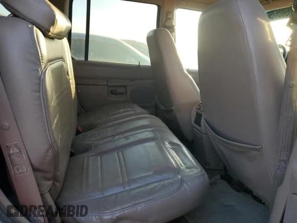 ✅ 1999 Ford Explorer XLT • VIN: 1FMZU34E8XZB93177 • Lot: 61252815. Listed on Copart with 133,452 mi. Free auction sales archive from the USA and detailed vehicle history report at DreamBid. Image 11.