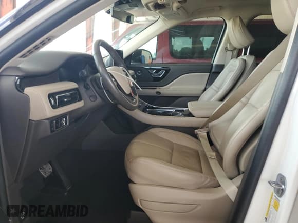 ✅ 2023 Lincoln Aviator Grand Touring • VIN: 5LMYJ8XY3PNL01054 • Лот: 68695705. Опубликован ранее на Copart с пробегом 38 945 миль. Бесплатный доступ к архиву аукционных продаж из США и подробный отчёт об истории автомобиля на DreamBid. Изображение 7.