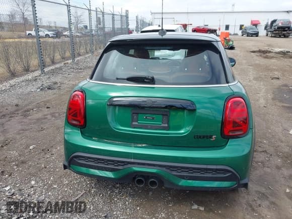 ✅ 2024 MINI Hardtop 4 Door Cooper S • VIN: WMW53DK08R2U79106 • Lot: 41819835. Wystawiony na IAAI z przebiegiem 6 612 mil. Bezpłatny archiwum sprzedaży aukcyjnych z USA i szczegółowy raport historii pojazdu na DreamBid. Zdjęcie 16.