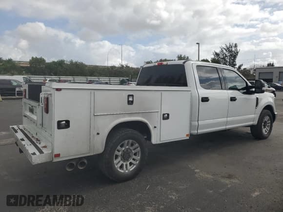 ✅ 2019 Ford F-250 • VIN: 1FD7W2ATXKED84985 • Lot: 51567545. Listed on Copart with 146,726 mi. Free auction sales archive from the USA and detailed vehicle history report at DreamBid. Image 3.