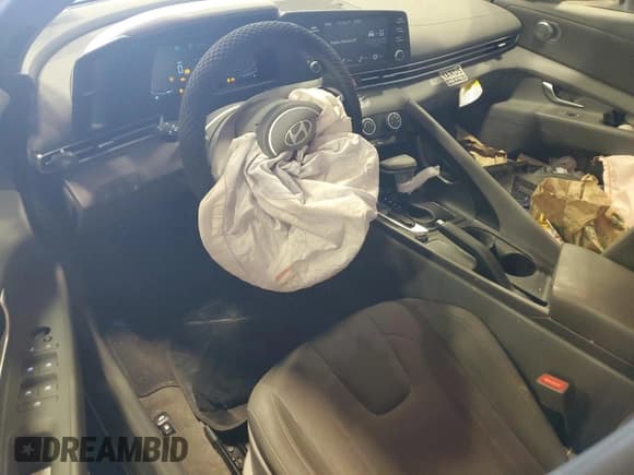 ✅ 2024 Hyundai Elantra SE • VIN: KMHLL4DGXRU714903 • Лот: 81250305. Опубликован ранее на Copart с пробегом 19 811 миль. Бесплатный доступ к архиву аукционных продаж из США и подробный отчёт об истории автомобиля на DreamBid. Изображение 8.