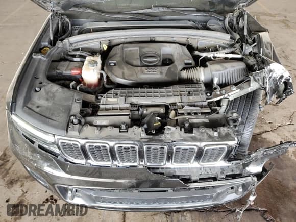 ✅ 2022 Jeep Grand Cherokee Overland • VIN: 1C4RJJDG2N8517990 • Lot: 44748235. Listed on Copart with 37,719 mi. Free auction sales archive from the USA and detailed vehicle history report at DreamBid. Image 12.