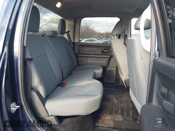 ✅ 2016 Ram 1500 Tradesman • VIN: 3C6RR7KTXGG312157 • Lot: 41457577. Wystawiony na IAAI z przebiegiem 129 948 mil. Bezpłatny archiwum sprzedaży aukcyjnych z USA i szczegółowy raport historii pojazdu na DreamBid. Zdjęcie 8.