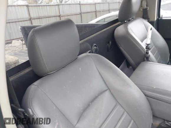 ✅ 2019 Ram 1500 Tradesman • VIN: 3C6JR6DG2KG705859 • Lot: 41716700. Listed on IAAI with 128,721 mi. Free auction sales archive from the USA and detailed vehicle history report at DreamBid. Image 8.