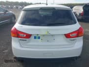 ✅ 2015 Mitsubishi Outlander SE • VIN: 4A4AR4AU7FE057254 • Lot: 43456591. Wystawiony na IAAI z przebiegiem 115 762 mil. Bezpłatny archiwum sprzedaży aukcyjnych z USA i szczegółowy raport historii pojazdu na DreamBid. Zdjęcie 16.