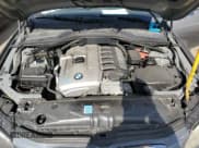 ✅ 2007 BMW 5 Series 525i • VIN: WBANE53597CW61219 • Лот: 69944905. Опубликован ранее на Copart с пробегом 284 759 миль. Бесплатный доступ к архиву аукционных продаж из США и подробный отчёт об истории автомобиля на DreamBid. Изображение 11.