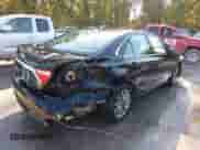 2017 Toyota Camry XLE z VIN 4T1BF1FK3HU739790, wystawiony jako IAAI lot #43380795 z przebiegiem 98 023 mil mil oraz . Historia ofert i sprzedaży dostępna na DreamBid. Obrazek 4.