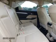 ✅ 2015 Toyota Highlander XLE • VIN: 5TDJKRFH0FS090403 • Lot: 91409235. Wystawiony na Copart z przebiegiem 111 822 mil. Bezpłatny archiwum sprzedaży aukcyjnych z USA i szczegółowy raport historii pojazdu na DreamBid. Zdjęcie 11.