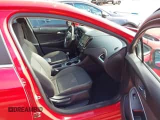 2017 Chevrolet Cruze LT с VIN 1G1BE5SM6H7162296, выставлен на аукционе IAAI как лот 43435614 с пробегом 147 705 миль миль и . История ставок и продаж доступна на DreamBid. Изображение 5.