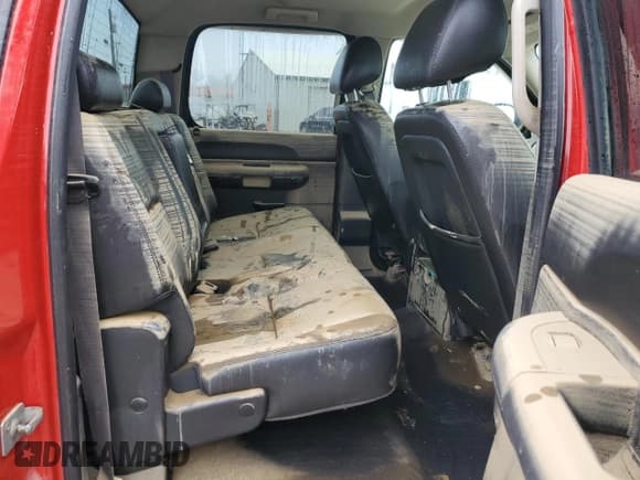 ✅ 2012 Chevrolet Silverado 2500HD LT • VIN: 1GC1KXC85CF105806 • Lot: 46552525. Wystawiony na Copart z przebiegiem Nie podano. Bezpłatny archiwum sprzedaży aukcyjnych z USA i szczegółowy raport historii pojazdu na DreamBid. Zdjęcie 10.