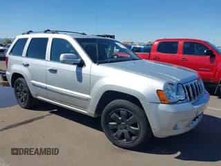 ✅ 2008 Jeep Grand Cherokee Overland • VIN: 1J8HR68278C157674 • Lot: 43282636. Listed on IAAI with 195,410 mi. Free auction sales archive from the USA and detailed vehicle history report at DreamBid. Image 1.