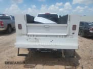 ✅ 2018 Ram 2500 Tradesman • VIN: 3C6UR5HL0JG164856 • Lot: 64457175. Wystawiony na Copart z przebiegiem 209 178 mil. Bezpłatny archiwum sprzedaży aukcyjnych z USA i szczegółowy raport historii pojazdu na DreamBid. Zdjęcie 6.