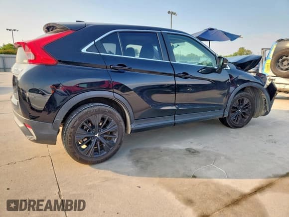 ✅ 2018 Mitsubishi Eclipse Cross LE • VIN: JA4AT4AA4JZ048036 • Lot: 69690535. Listed on Copart with 76,364 mi. Free auction sales archive from the USA and detailed vehicle history report at DreamBid. Image 3.