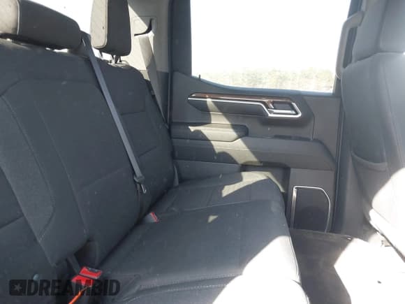 ✅ 2022 Chevrolet Silverado 1500 LT • VIN: 1GCPDKEKXNZ616770 • Lot: 41685981. Wystawiony na IAAI z przebiegiem 34 347 mil. Bezpłatny archiwum sprzedaży aukcyjnych z USA i szczegółowy raport historii pojazdu na DreamBid. Zdjęcie 8.