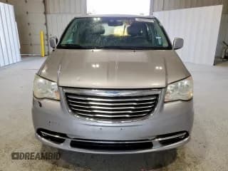 ✅ 2014 Chrysler Town & Country Touring • VIN: 2C4RC1BG8ER440088 • Лот: 91422665. Опубликован ранее на Copart с пробегом 135 391 миль. Бесплатный доступ к архиву аукционных продаж из США и подробный отчёт об истории автомобиля на DreamBid. Изображение 5.