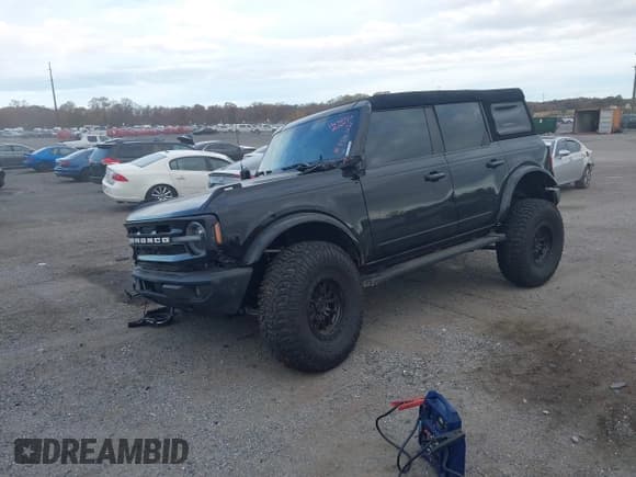 ✅ 2023 Ford Bronco Big Bend • VIN: 1FMDE5BH5PLB32405 • Лот: 43563875. Опубликован ранее на IAAI с пробегом 51 262 миль. Бесплатный доступ к архиву аукционных продаж из США и подробный отчёт об истории автомобиля на DreamBid. Изображение 2.
