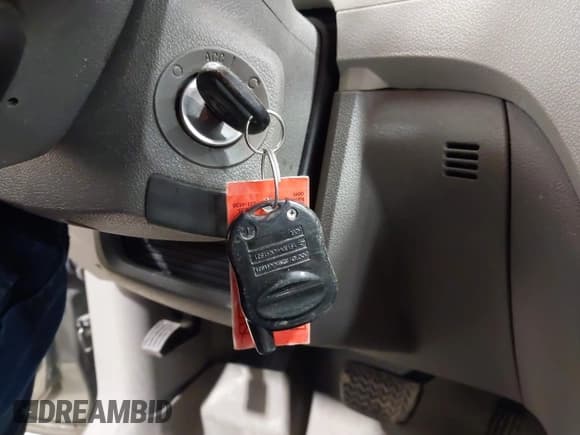 ✅ 2011 Chevrolet Traverse 1LT • VIN: 1GNKVGED8BJ171985 • Lot: 43553001. Wystawiony na IAAI z przebiegiem 161 657 mil. Bezpłatny archiwum sprzedaży aukcyjnych z USA i szczegółowy raport historii pojazdu na DreamBid. Zdjęcie 11.