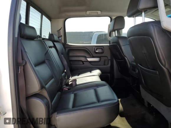 ✅ 2015 Chevrolet Silverado 2500HD LTZ • VIN: 1GC1KWE80FF586673 • Лот: 61583105. Опубликован ранее на Copart с пробегом 250 012 миль. Бесплатный доступ к архиву аукционных продаж из США и подробный отчёт об истории автомобиля на DreamBid. Изображение 10.