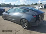 ✅ 2022 Tesla Model 3 Long Range • VIN: 5YJ3E1EB0NF105872 • Lot: 84214625. Wystawiony na Copart z przebiegiem 26 174 mil. Bezpłatny archiwum sprzedaży aukcyjnych z USA i szczegółowy raport historii pojazdu na DreamBid. Zdjęcie 2.