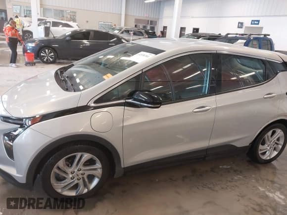 ✅ 2022 Chevrolet Bolt EV 1LT • VIN: 1G1FW6S08N4110327 • Lot: 41538761. Listed on IAAI with 54,082 mi. Free auction sales archive from the USA and detailed vehicle history report at DreamBid. Image 15.